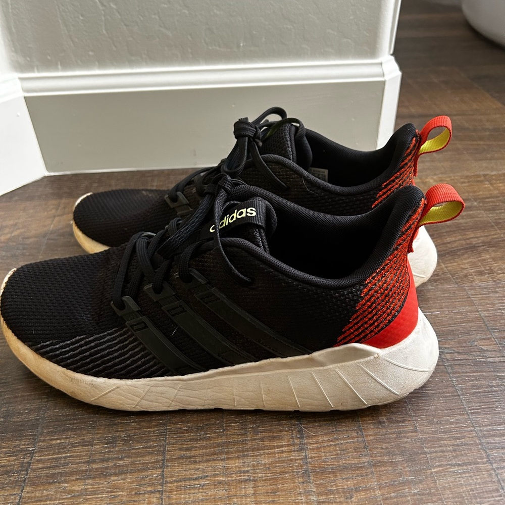 Adidas Ortholite Float black and red /orange sneakers